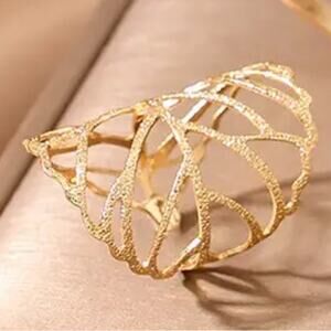 Gold Leaf Cutout Ring